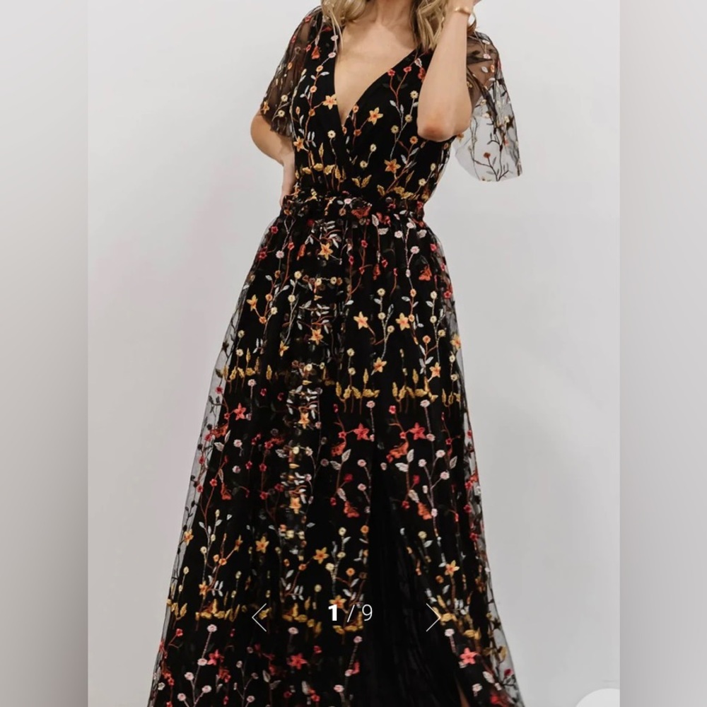 Floral embroidered flowy black dress